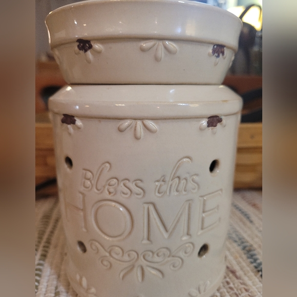 Candle Warmers Etc Illumination Fragrance Wax Warmer Bless This Home - Picture 4 of 4